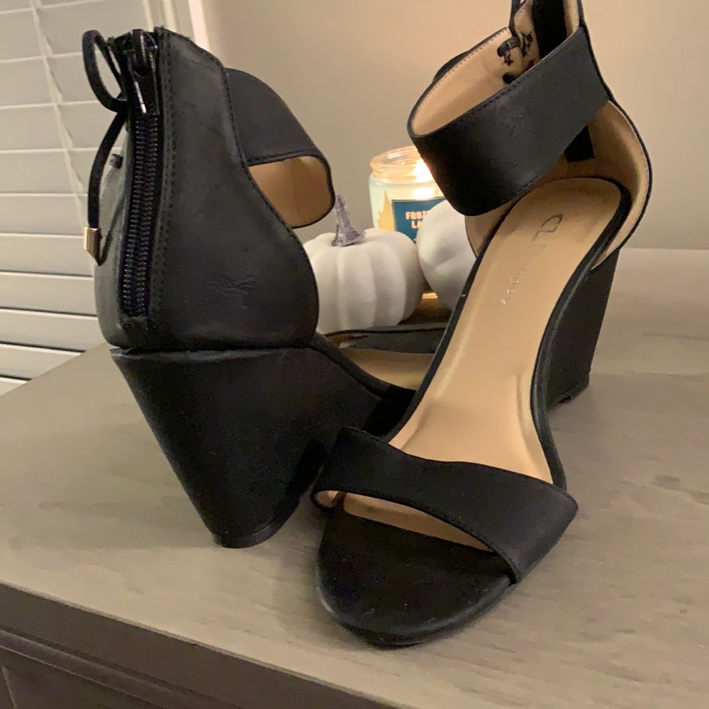 Cute black wedge sandals